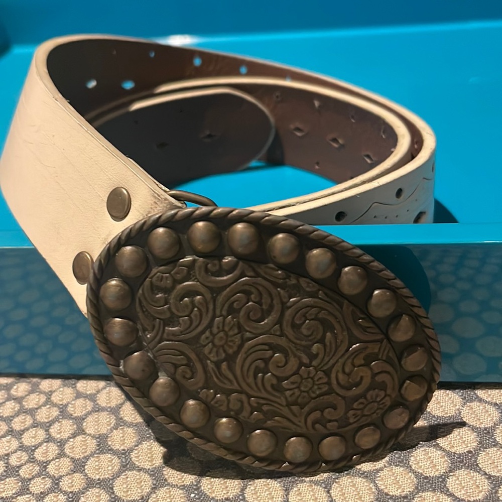 Cream colored Cowboy Belt - ML